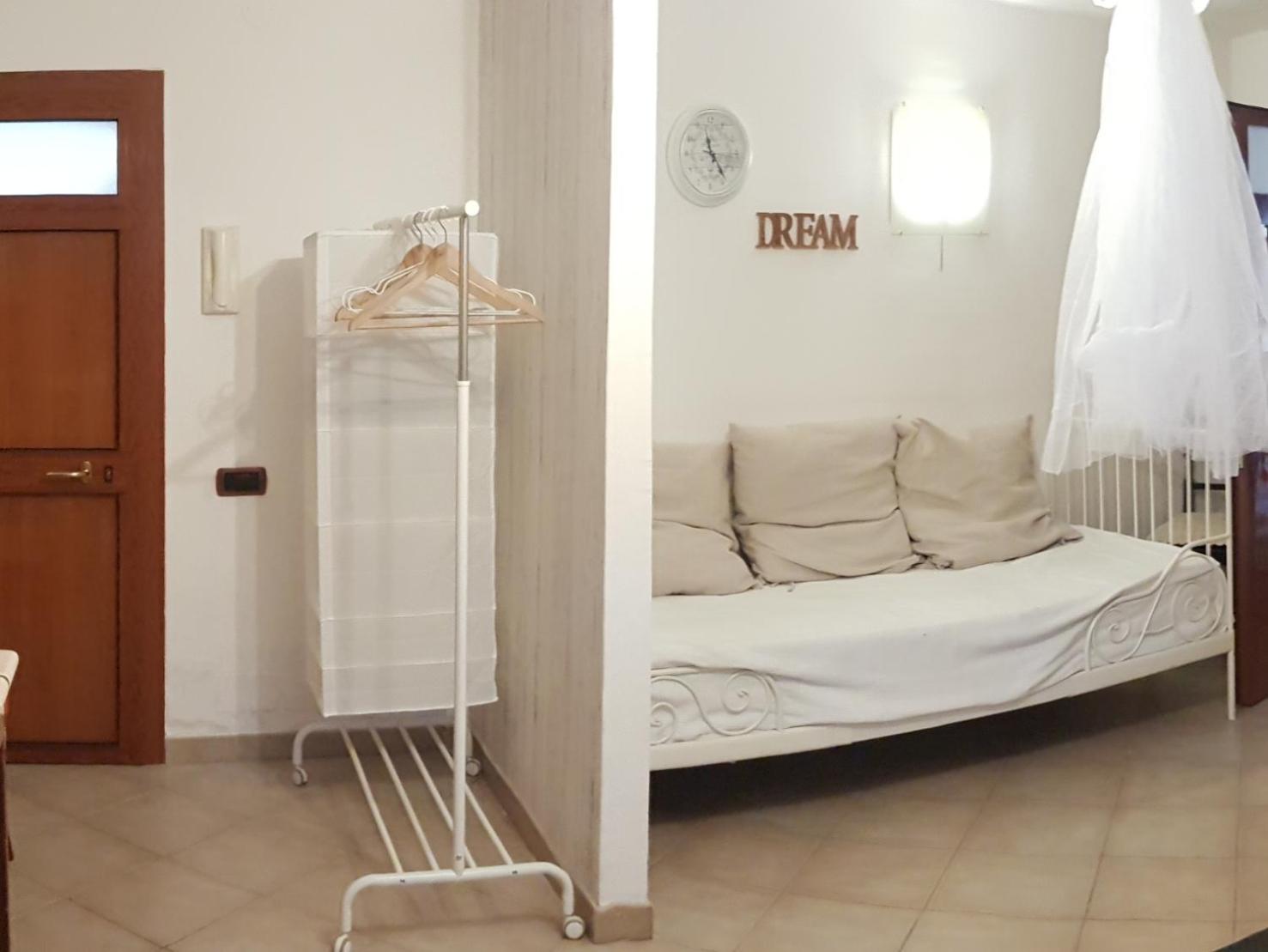 Ferienwohnung Tabor 1 Garden & Parking Neapel Zimmer foto